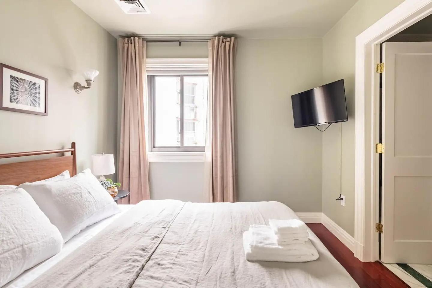 Apartamento Lofty & Bright Greenwich Getaway W Private Rooftop